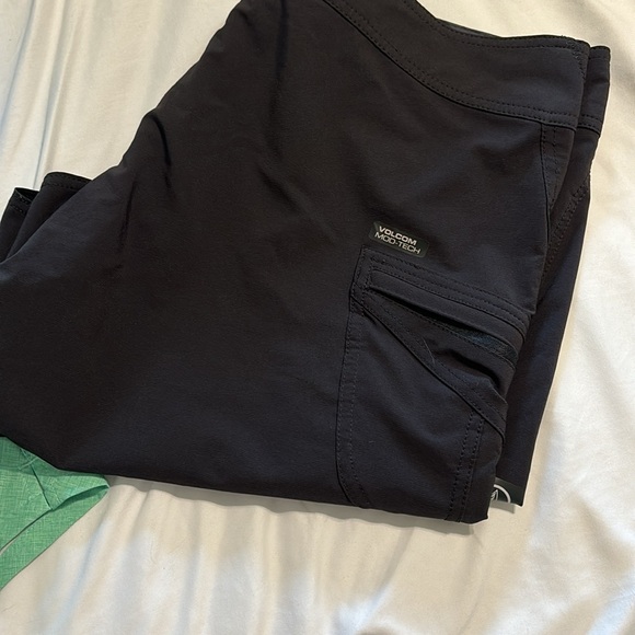 2 pairs men’s swim shorts size 36/ L - Picture 5 of 8